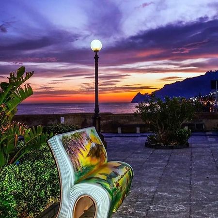 Willa Torrevarata Vacanze Santa Teresa Di Riva Zewnętrze zdjęcie